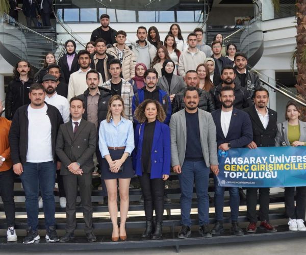 Impactul social 17 unıversıte ıs bırlıgı (2)